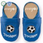 Krabbelschuhe mit Fussball in blau