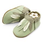 Krabbelschuhe Moccasins mint mit Federn