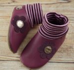 Ledersocke mit Blume in Rharbarber