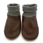 Krabbelschuhe mit Bündchen braun blau weiß