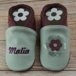Krabbelschuhe mint mit Blume